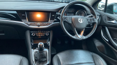 Vauxhall Astra 1.6T 16V 200 Elite Nav 5dr Petrol Hatchback